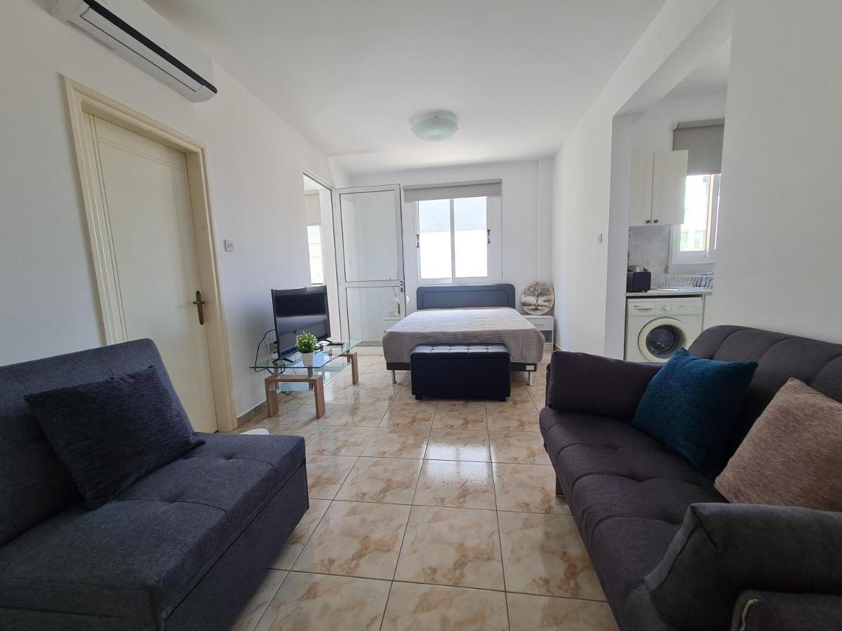 Laertis 2 Complex, Studio Apartment 106 - By Imh Travel & Tours Пафос Екстериор снимка