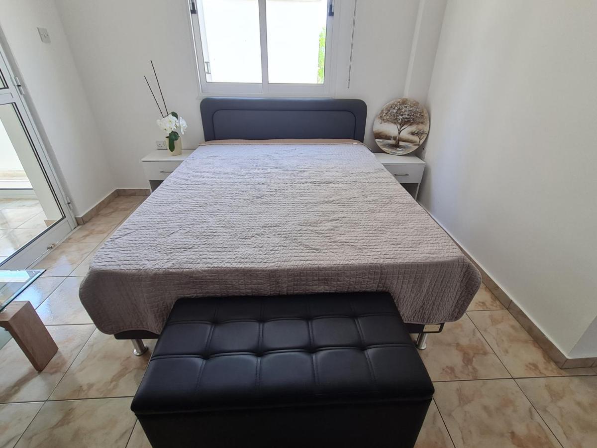 Laertis 2 Complex, Studio Apartment 106 - By Imh Travel & Tours Пафос Екстериор снимка